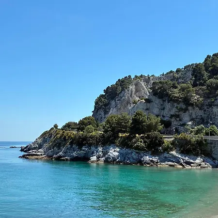 La Pergola Giardino Sul Mare 公寓 *